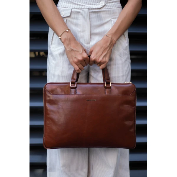 Дамска бизнес чанта MARTA PONTI ARIZONA 8106238.cognac