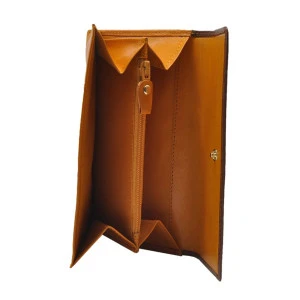 Дамски портфейл MARTA PONTI FIRENZE b120574.most/cogn